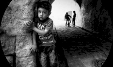 HANİ BU BAYRAM GELECEKTİN BABA