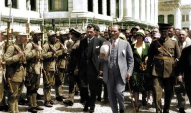 RESİMLERLE ATATÜRK 2