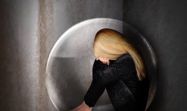 Sen Düşünmeye Mahkumsun!?