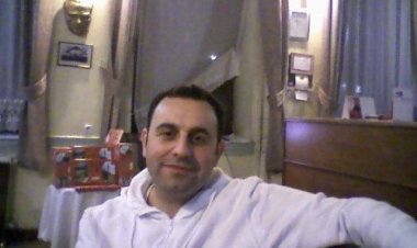 SEVGİLİLER GÜNÜ DERLER...