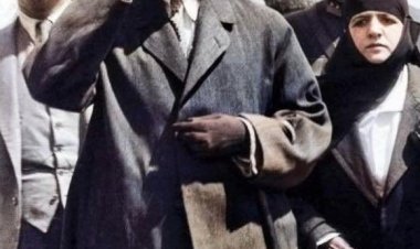 Şiir Gibi Bir Ülke