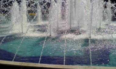 BUGÜN BAYRAM GÜNÜ DERLER...