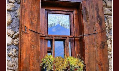 Ben Böyle Yaşıyorum