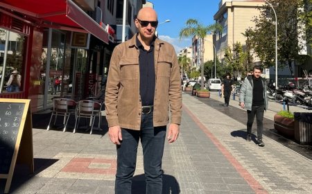 BEN KÖTÜ MÜYÜM?  TAMAM İKNA OLDUM., KÖTÜYÜM. O HALDE HOŞÇAKAL